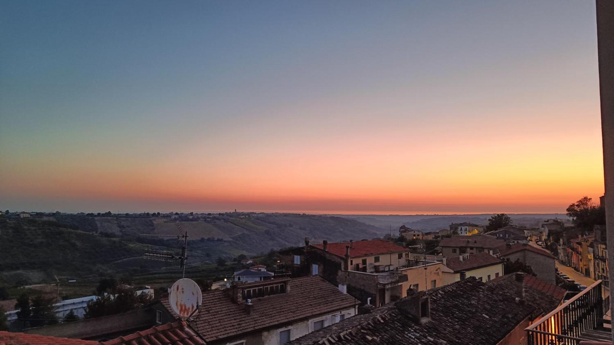 La seconda Luna Pollutri Esterno foto